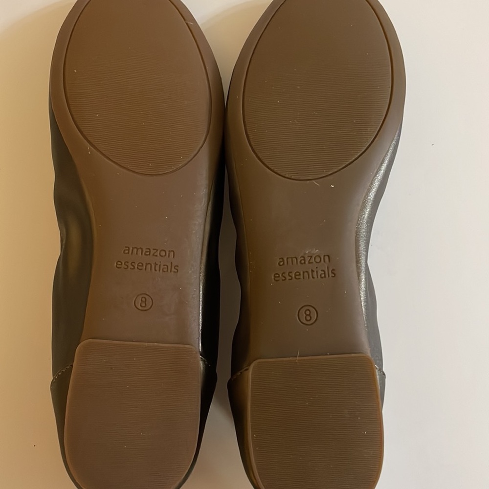 Amazon Essentials Metallic Flats - Picture 5 of 12